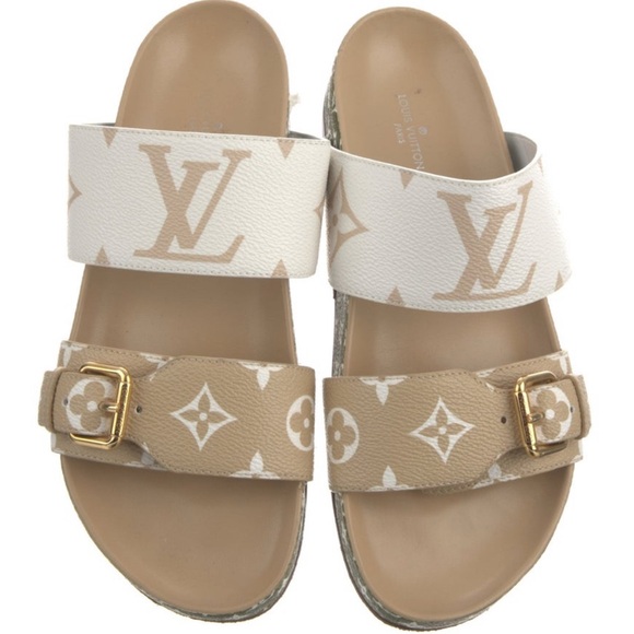 LOUIS VUITTON BOM DIA MULE SLIDES
Size 38 EU 7.5 US USED w/LV BOX &Dust Bag - Picture 4 of 9